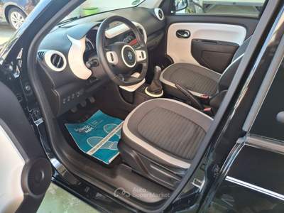 Renault Twingo 1.0 SCe Energy Km 95.000 Nero usata CASTELLALTO