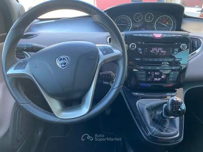 Lancia Ypsilon Pazzesco !!! Solamente 18ooo Km !!! Beige usata Riva del Garda
