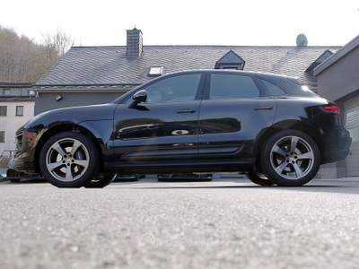 Porsche Macan 2.0 265 CV PDK Sport Chrono, PDLS, cerchi 20, unico proprietario Nero usata Moncalieri