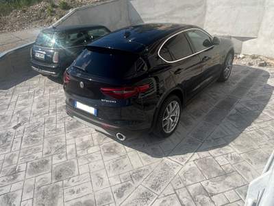 Alfa Romeo Stelvio Executive Q4 Sport Nero usata Sarno
