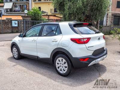 Kia Stonic 1.4 mpi eco Urban Gpl 100Cv Bianco usata Soriano nel Cimino