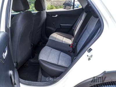 Kia Stonic 1.4 mpi eco Urban Gpl 100Cv Bianco usata Soriano nel Cimino