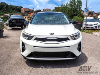 Kia Stonic 1.4 mpi eco Urban Gpl 100Cv Bianco usata Soriano nel Cimino