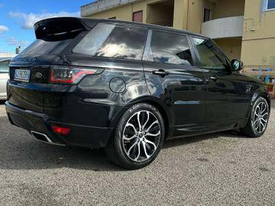 Land Rover Range Rover Sport motore sostituto con a 174,000 km auto con circa 10,000 Nero usata Atella