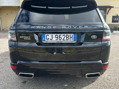 Land Rover Range Rover Sport motore sostituto con a 174,000 km auto con circa 10,000 Nero usata Atella