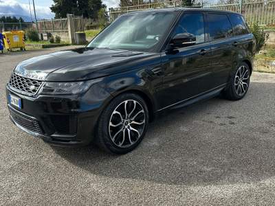 Land Rover Range Rover Sport motore sostituto con a 174,000 km auto con circa 10,000 Nero usata Atella