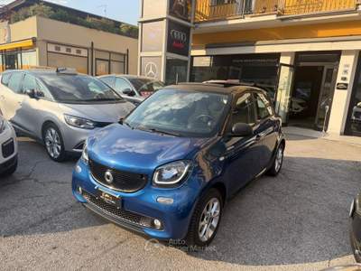 Smart ForFour ottime condizioni interne ed esterne un anno di garanzia Blu/Azzurro usata Pergine Valsugana
