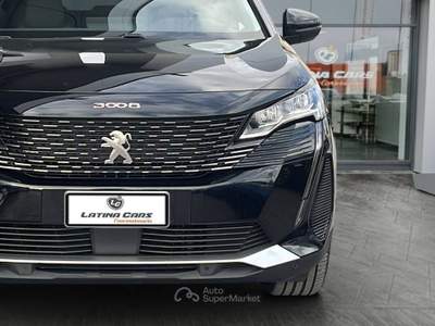 Peugeot 3008 1.5 bluehdi Allure Pack 130cv AUTOM CON CARPLAY Nero usata Latina