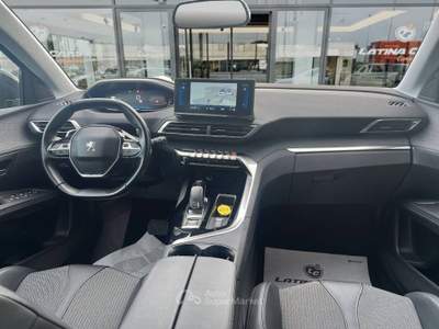 Peugeot 3008 1.5 bluehdi Allure Pack 130cv AUTOM CON CARPLAY Nero usata Latina