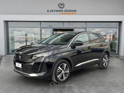 Peugeot 3008 1.5 bluehdi Allure Pack 130cv AUTOM CON CARPLAY Nero usata Latina