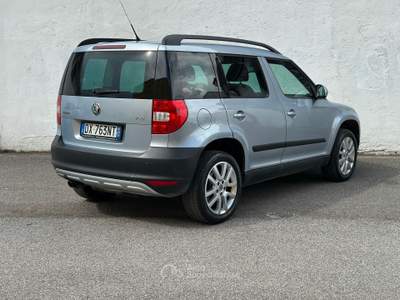 Skoda Yeti 4x4 Benzina, Unico Proprietario, Motore 65.000km Argento usata Brescia