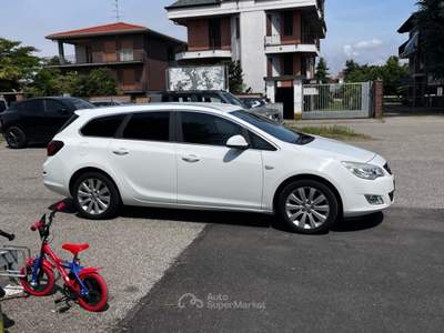 Opel Astra km certificati Bianco usata Trecate