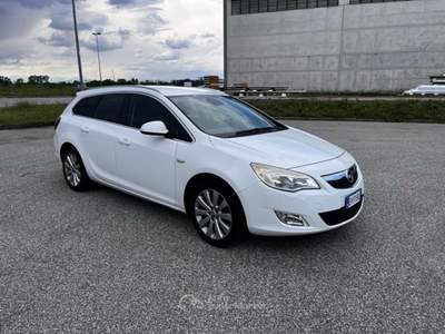 Opel Astra km certificati Bianco usata Trecate