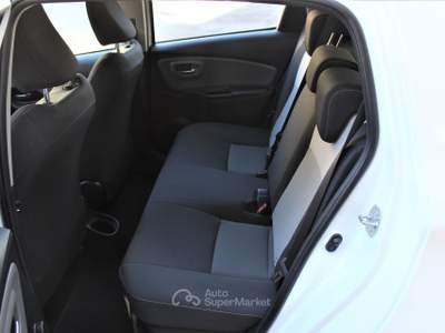 Toyota Yaris ottime condizioni interne ed esterne un anno di garanzia Bianco usata Pergine Valsugana