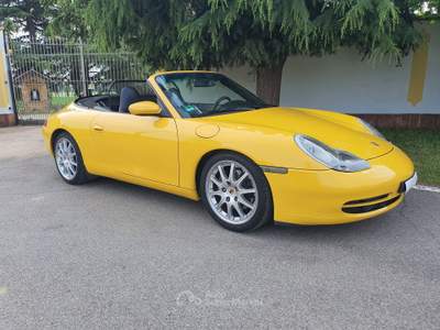 Porsche 911 (996) Carrera 2 cabrio Giallo usata CASALPUSTERLENGO