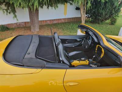 Porsche 911 (996) Carrera 2 cabrio Giallo usata CASALPUSTERLENGO