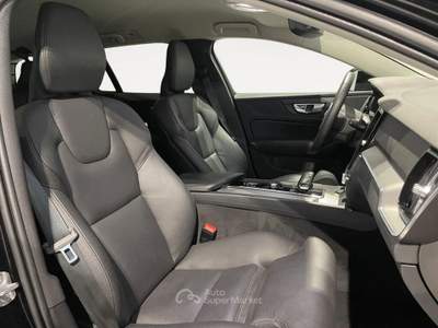 Volvo V60 Cross Country 2.0d b4 197CV Autom. AWD Plus (MHEV) - GANCIO TRAINO Nero usata Ravenna