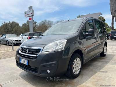 Peugeot Partner Partner BlueHDi 100 ETG6 L1 Furg. Pro Grigio usata Mesagne