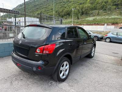 Nissan Qashqai TEKNA 4x4 usata Prevalle