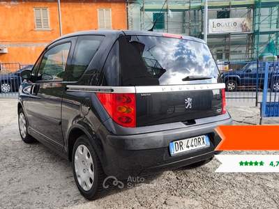 Peugeot 1007 1.4 Happy Nero usata Paola