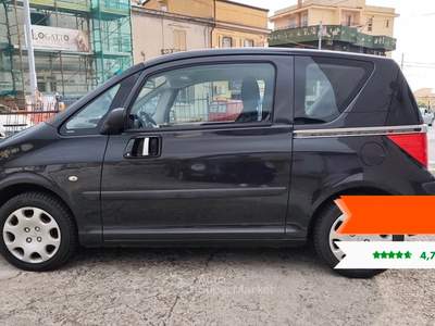 Peugeot 1007 1.4 Happy Nero usata Paola
