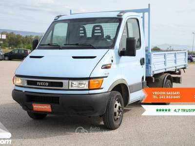 Iveco Daily Daily 35C13 2.8 TDI PC-RG Cabinato Blu/Azzurro usata Chilivani