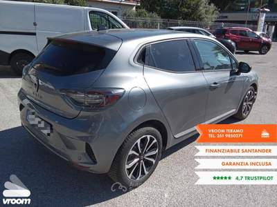 Renault Clio Clio TCe 90 CV 5 porte Techno Grigio usata Teramo