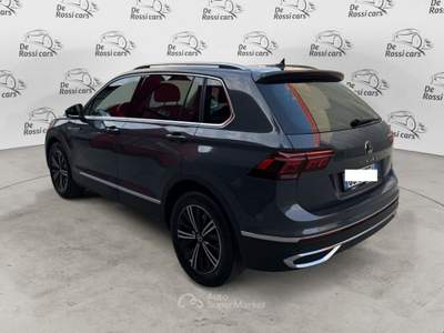Volkswagen Tiguan 2.0 TDI SCR 110KW Elegance DSG Grigio usata Vedelago