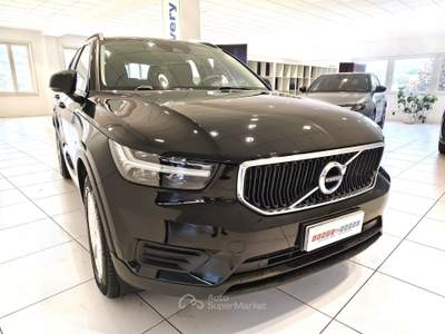 Volvo XC40 XC40 1.5 t2 Momentum my21*GARANTITA* Nero usata Alto Reno Terme