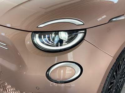 Fiat 500 Elettrica La Prima 3+1 usata Sava