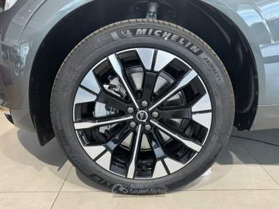 Volvo XC60 T6 Plug-in AWD auto Plus Bright - PREZZO DI LISTINO 78151€!!! Verde usata Forlì
