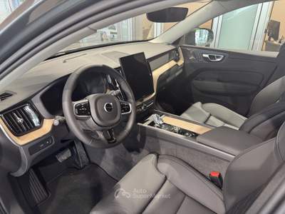 Volvo XC60 T6 Plug-in AWD auto Plus Bright - PREZZO DI LISTINO 78151€!!! Verde usata Forlì