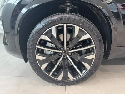 Volvo XC90 T8 AWD plug-in 7p Ultra Dark - LISTINO 110.600€!!! usata Forlì