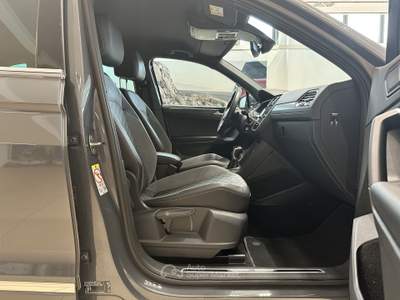 Volkswagen Tiguan 2.0 TDI SCR 110KWR-Line DSG Grigio usata Forlì