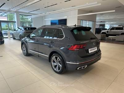 Volkswagen Tiguan 2.0 TDI SCR 110KWR-Line DSG Grigio usata Forlì