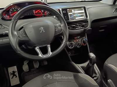 Peugeot 208 1.2 12V VTi 82cv Active Bianco usata Giugliano in Campania