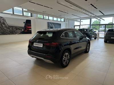 Mercedes-Benz GLA GLA 180 d Advanced Nero usata Forlì