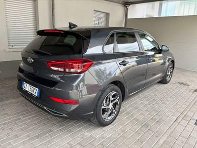 Hyundai i30 i30 III  5p 1.0 t-gdi 48V Prime Safety Plus Pack 120cv Grigio usata Oleggio