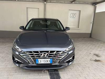 Hyundai i30 i30 III  5p 1.0 t-gdi 48V Prime Safety Plus Pack 120cv Grigio usata Oleggio