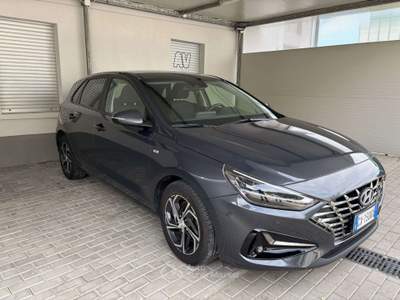 Hyundai i30 i30 III  5p 1.0 t-gdi 48V Prime Safety Plus Pack 120cv Grigio usata Oleggio