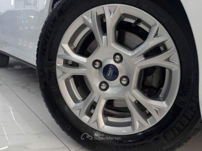 Ford B-Max 1.6 TDCi 95CV Titanium Bianco usata Qualiano