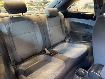 Volkswagen Maggiolino 1.6 tdi 105cv Nero usata Merano