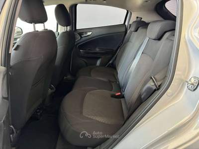 Alfa Romeo Giulietta 1.6 jtdm 105cv Distinctive Bizona Bluetooth Pdc Grigio usata Giugliano in Campania