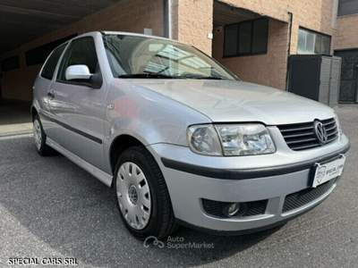 Volkswagen Polo 1.4i Comfortline Air Nero usata Formello