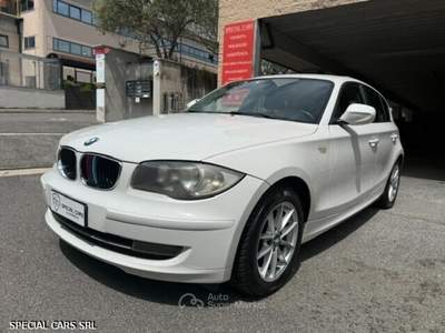 BMW Serie 1 118d 118d Futura 143cv. Bianco usata Formello