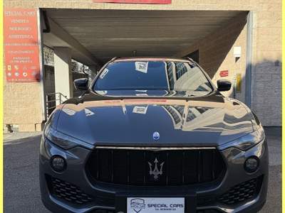Maserati Levante 3.0 V6 Diesel GranSport Grigio usata Formello