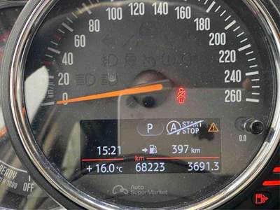 MINI 1.5 Cooper D Hype 5 Mini 1.5 Business 5p autom. PREZZO REALE NO PROMO Verde usata Milano