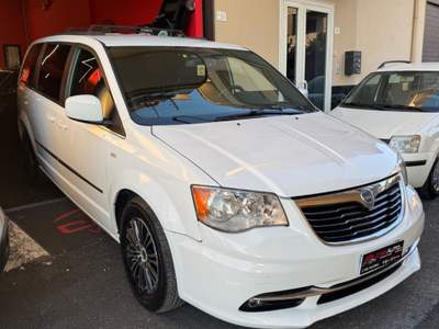 Lancia Voyager Platinum 177 CV Bianco usata Giugliano in Campania