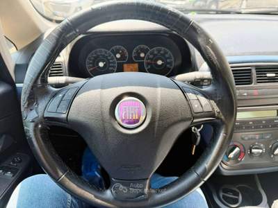 Fiat Grande Punto Grande Punto 5p 1.2 Dynamic 65cv *OK NEOPATENTATI* Grigio usata Brescia