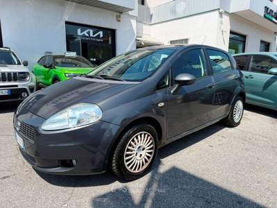 Fiat Grande Punto Grande Punto 5p 1.2 Dynamic 65cv *OK NEOPATENTATI* Grigio usata Brescia